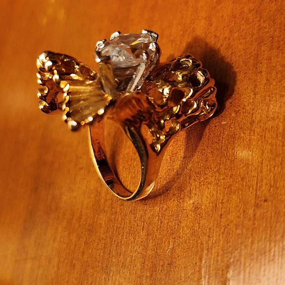 Ring - Picture 4 of 10